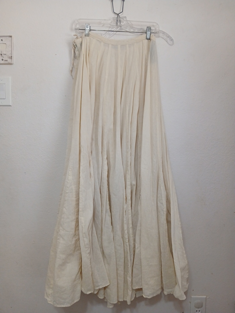 Siddartha Tytler Designer Women’s Full Cream Maxi Skirt Flowy Bohemian Indian